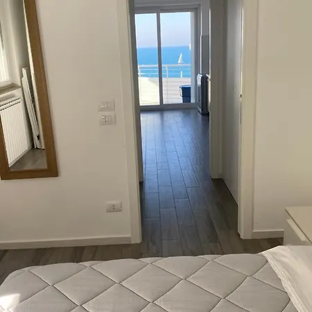 Apartament Fronte Mare *
