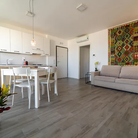 Apartment Fronte Mare *